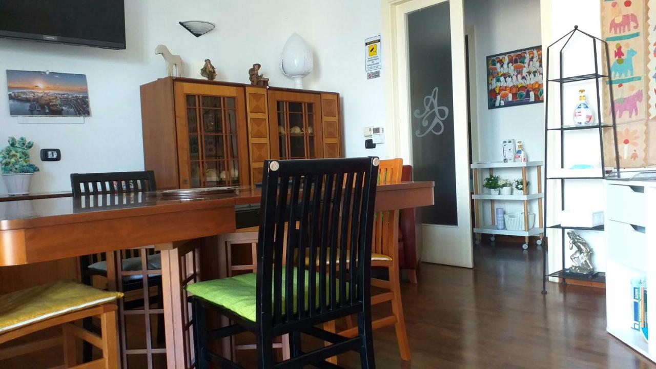 Attico Barocco Bed & Breakfast Lecce Bagian luar foto