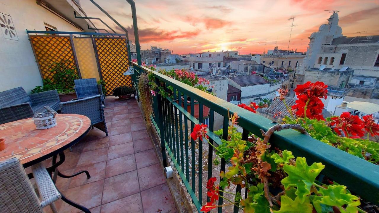 Attico Barocco Bed & Breakfast Lecce Bagian luar foto