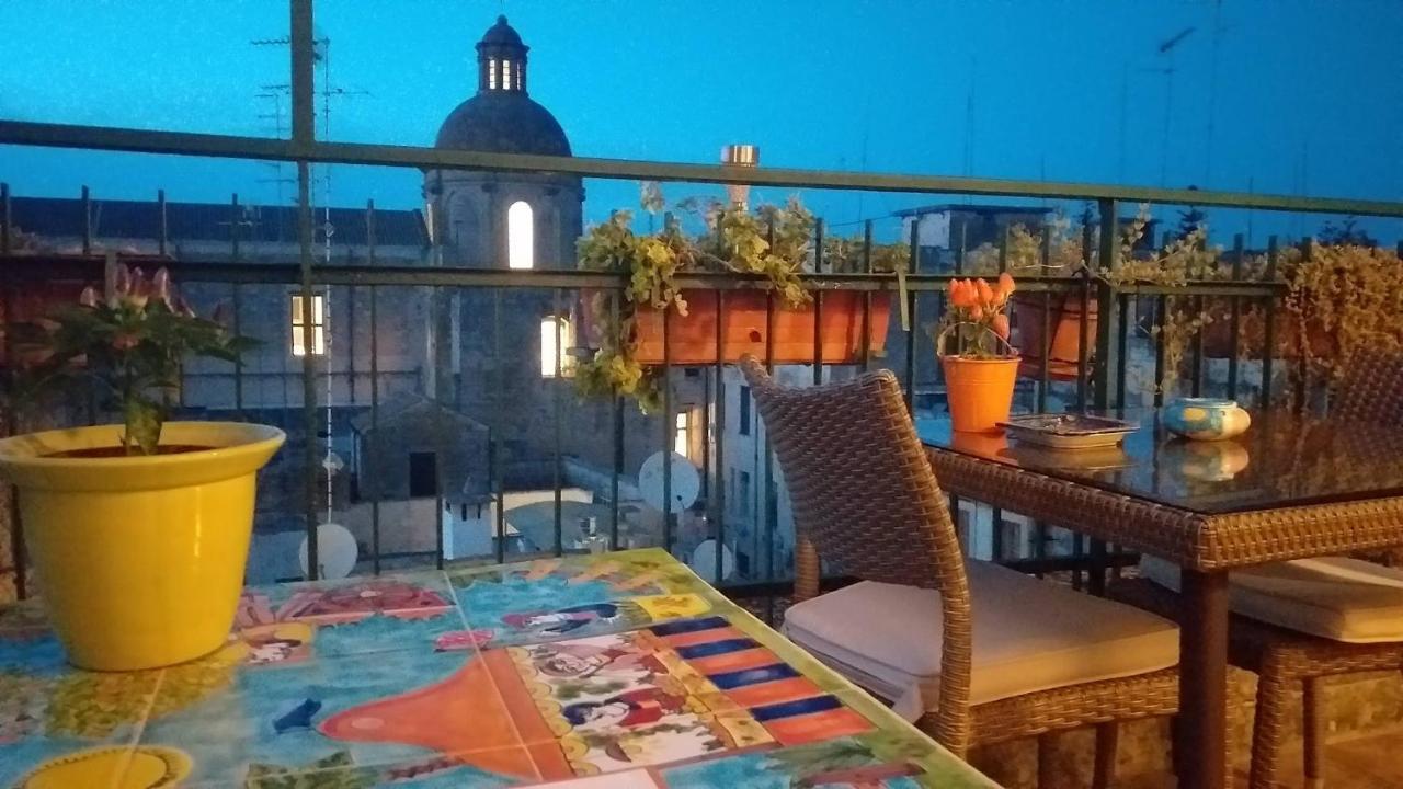 Attico Barocco Bed & Breakfast Lecce Bagian luar foto