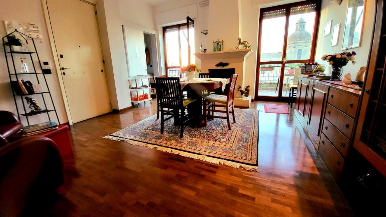 Attico Barocco Bed & Breakfast Lecce Bagian luar foto