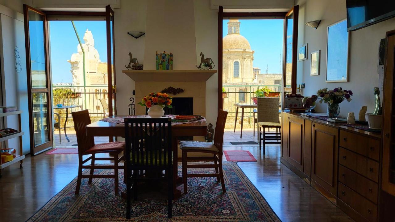 Attico Barocco Bed & Breakfast Lecce Bagian luar foto