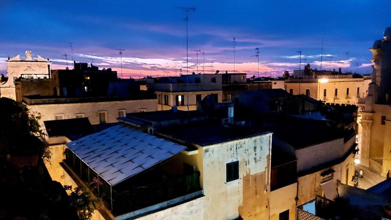 Attico Barocco Bed & Breakfast Lecce Bagian luar foto