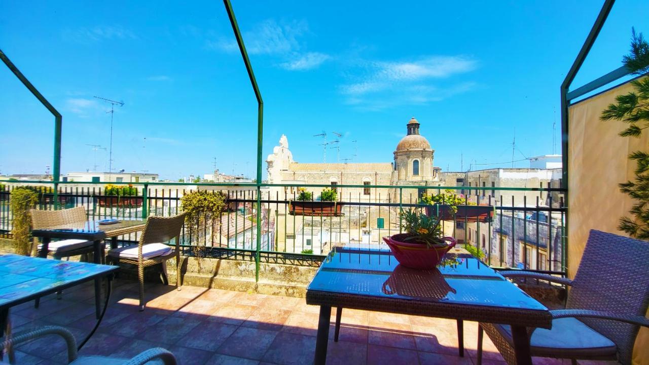 Attico Barocco Bed & Breakfast Lecce Bagian luar foto