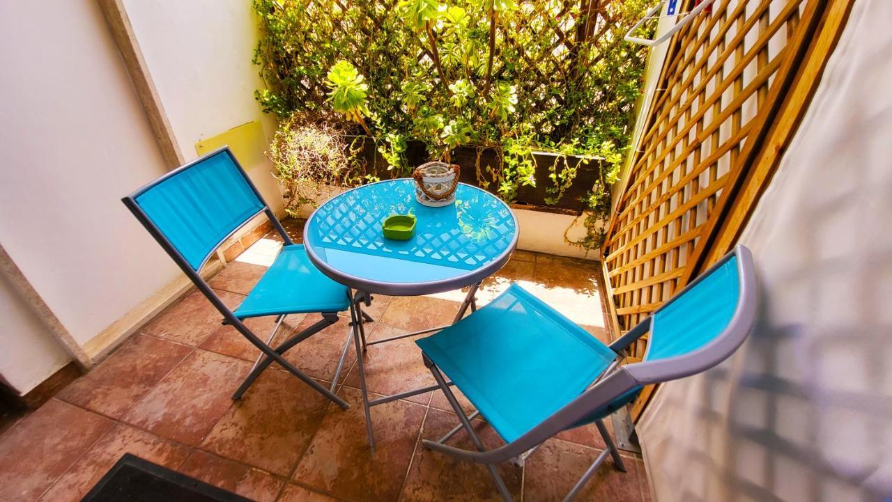 Attico Barocco Bed & Breakfast Lecce Bagian luar foto