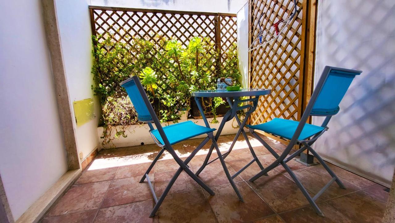 Attico Barocco Bed & Breakfast Lecce Bagian luar foto