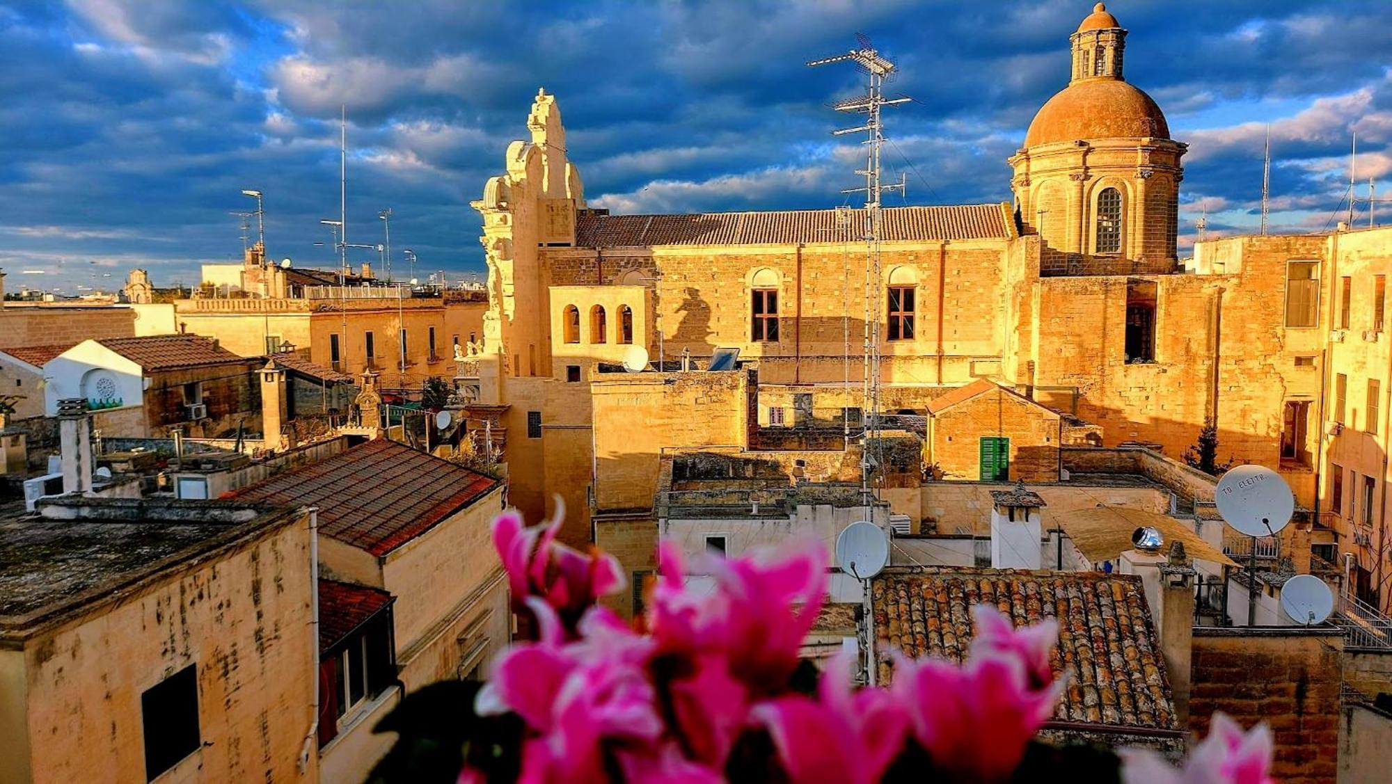 Attico Barocco Bed & Breakfast Lecce Bagian luar foto