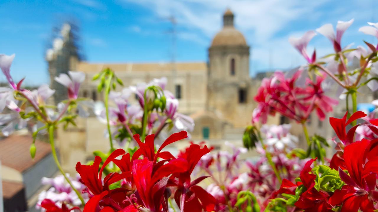 Attico Barocco Bed & Breakfast Lecce Bagian luar foto