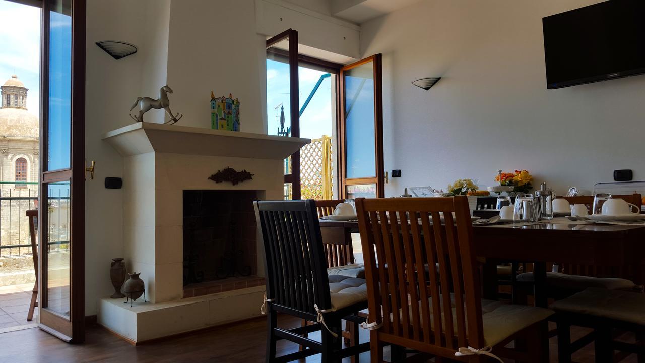 Attico Barocco Bed & Breakfast Lecce Bagian luar foto