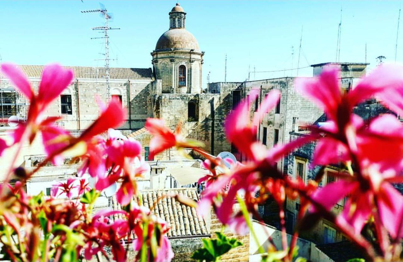 Attico Barocco Bed & Breakfast Lecce Bagian luar foto